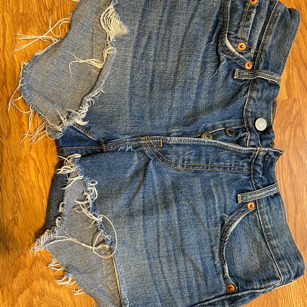 Levi’s 501 denim short shorts - Picture 2 of 5